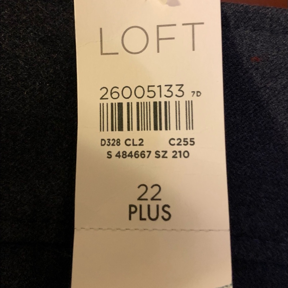 LOFT Sz 22 trousers in bluish grey